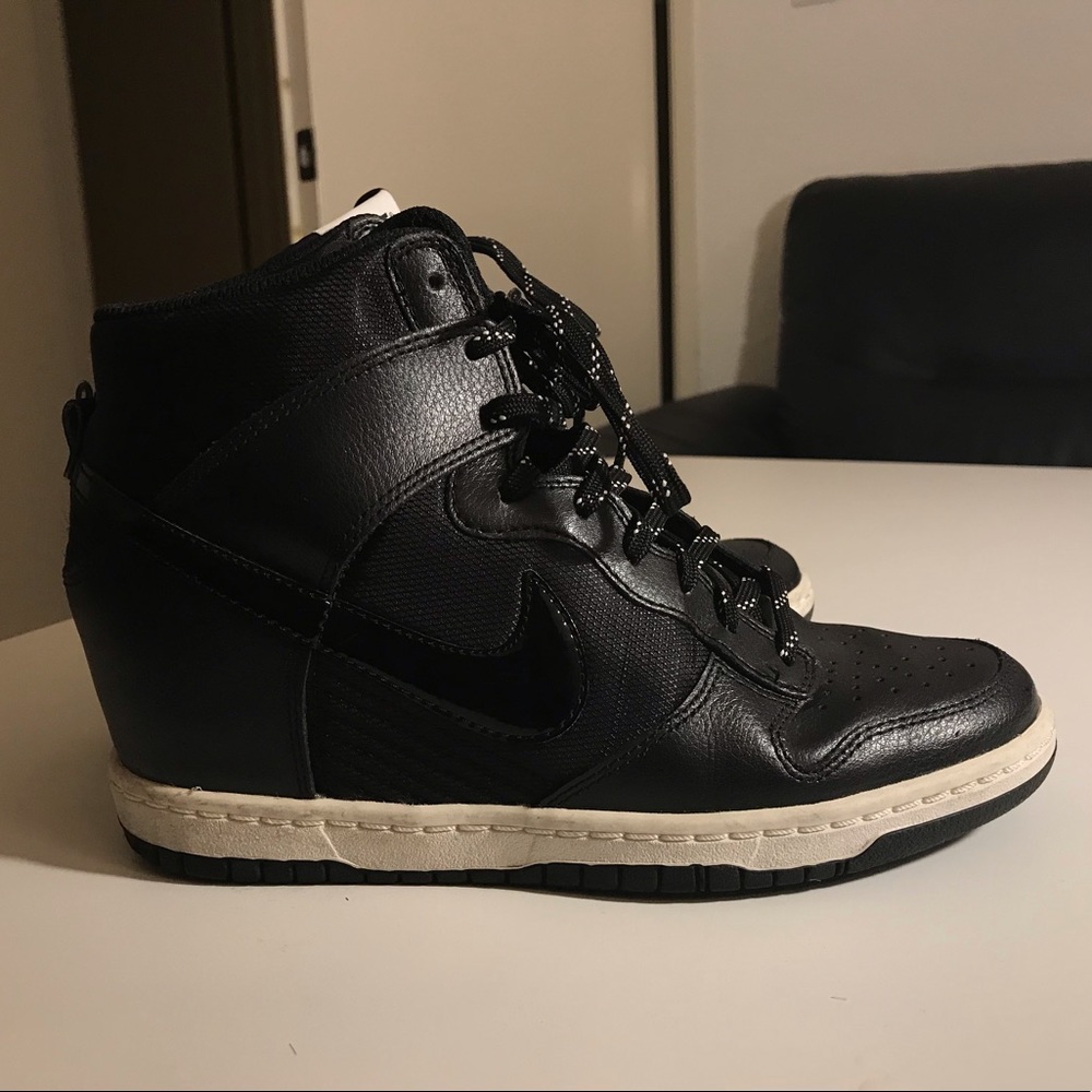 Nike Dunk Sky Hi Essential Black